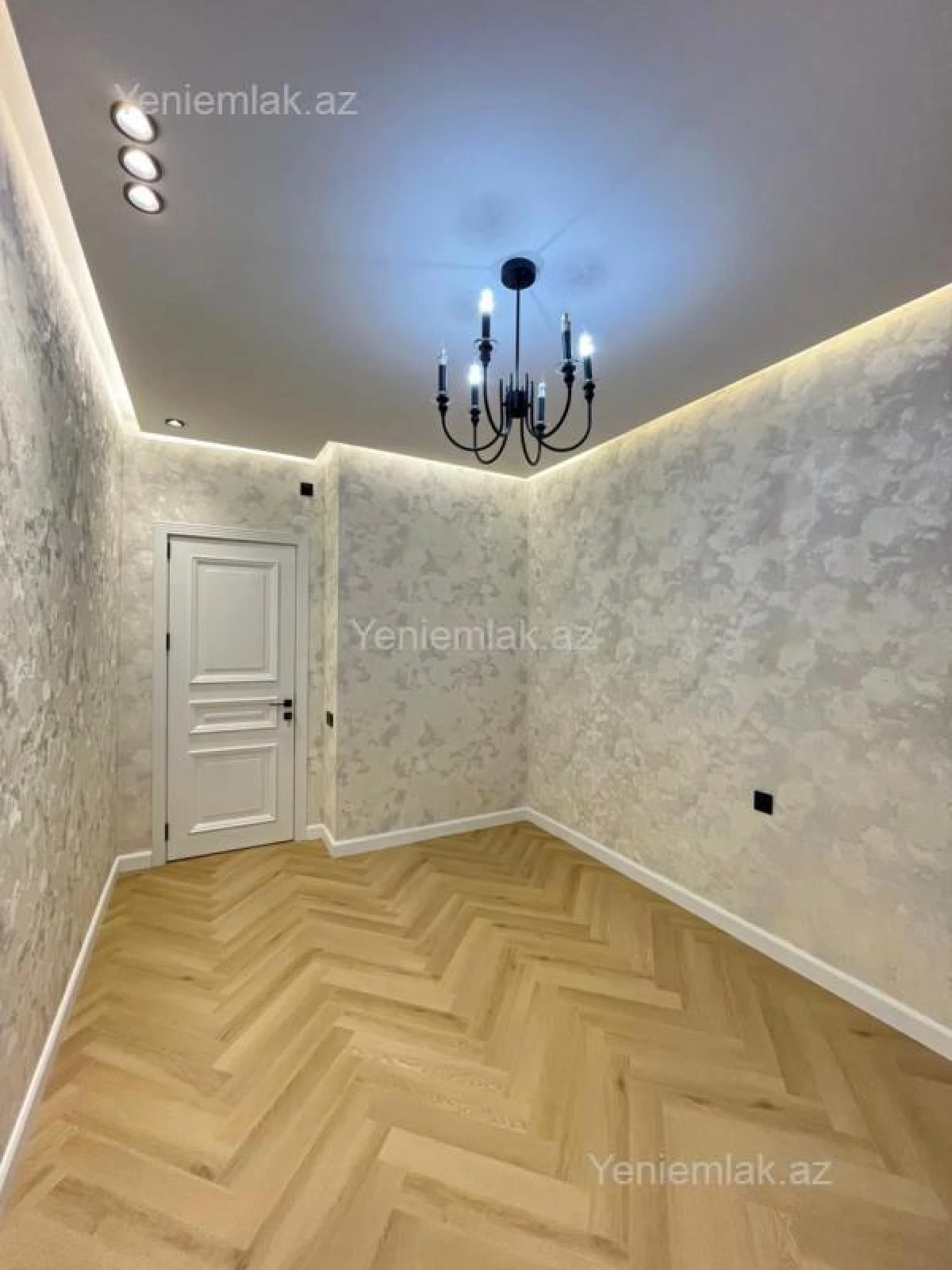 Satılır 3 otaqlı yeni tikili 85 m²