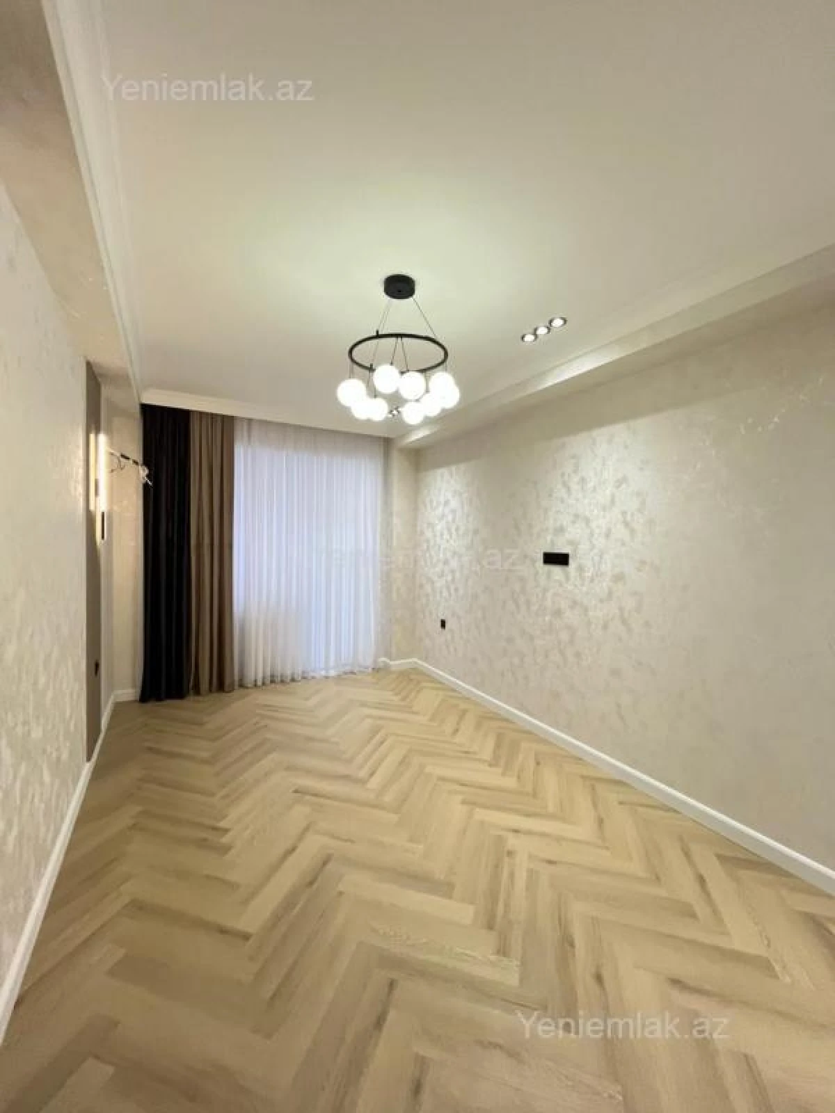 Satılır 3 otaqlı yeni tikili 85 m²