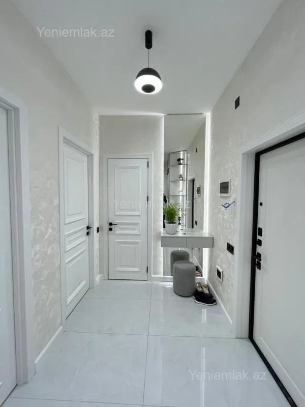 Satılır 3 otaqlı yeni tikili 85 m²