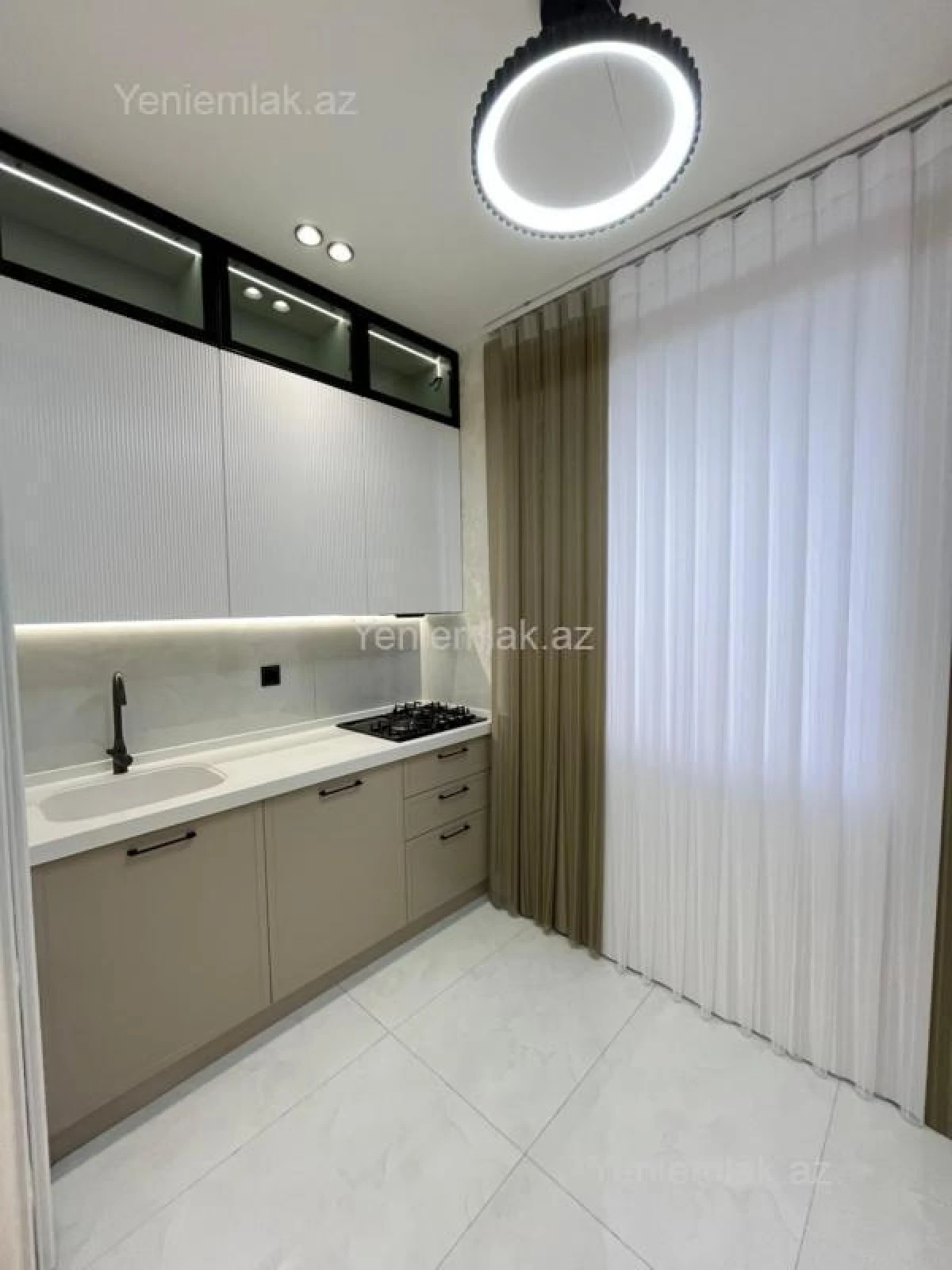 Satılır 3 otaqlı yeni tikili 85 m²