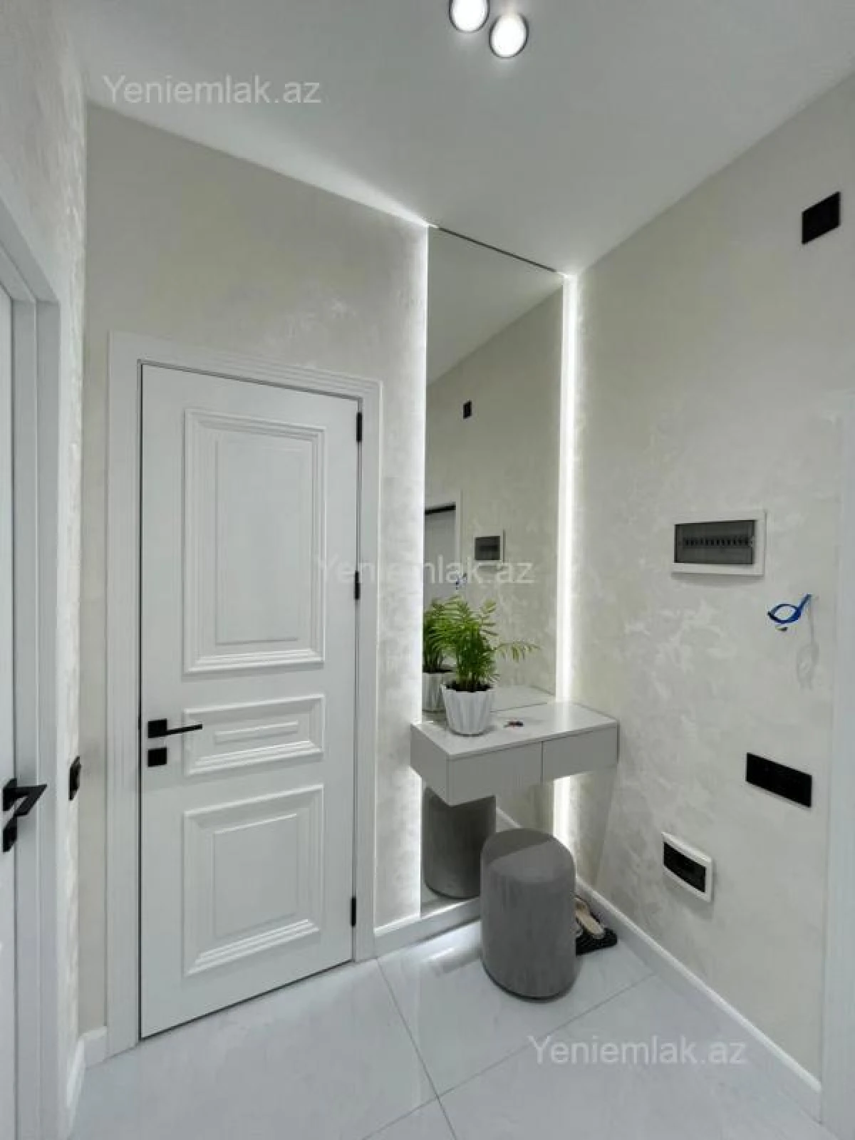 Satılır 3 otaqlı yeni tikili 85 m²