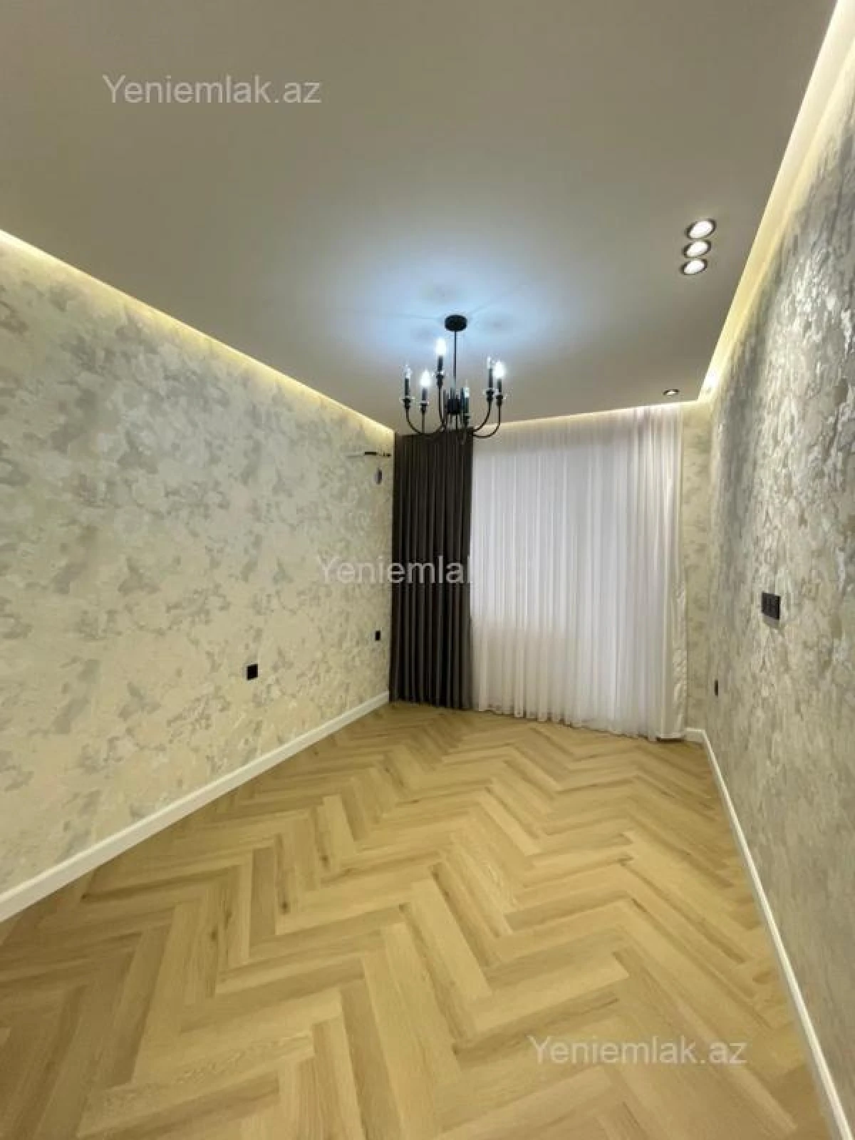 Satılır 3 otaqlı yeni tikili 85 m²