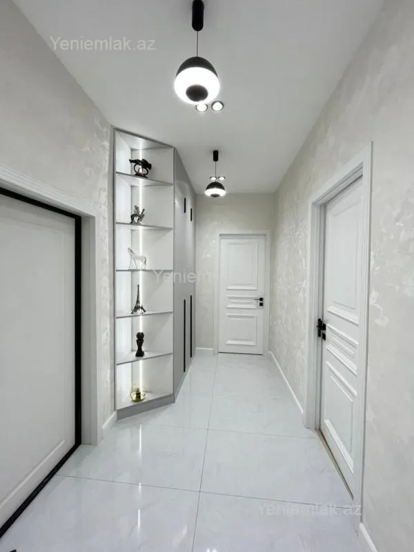 Satılır 3 otaqlı yeni tikili 85 m²