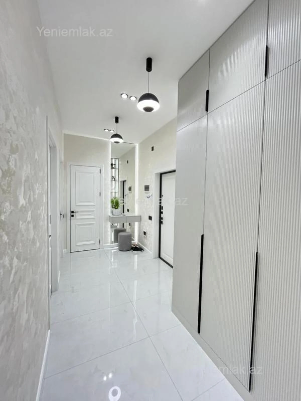 Satılır 3 otaqlı yeni tikili 85 m²