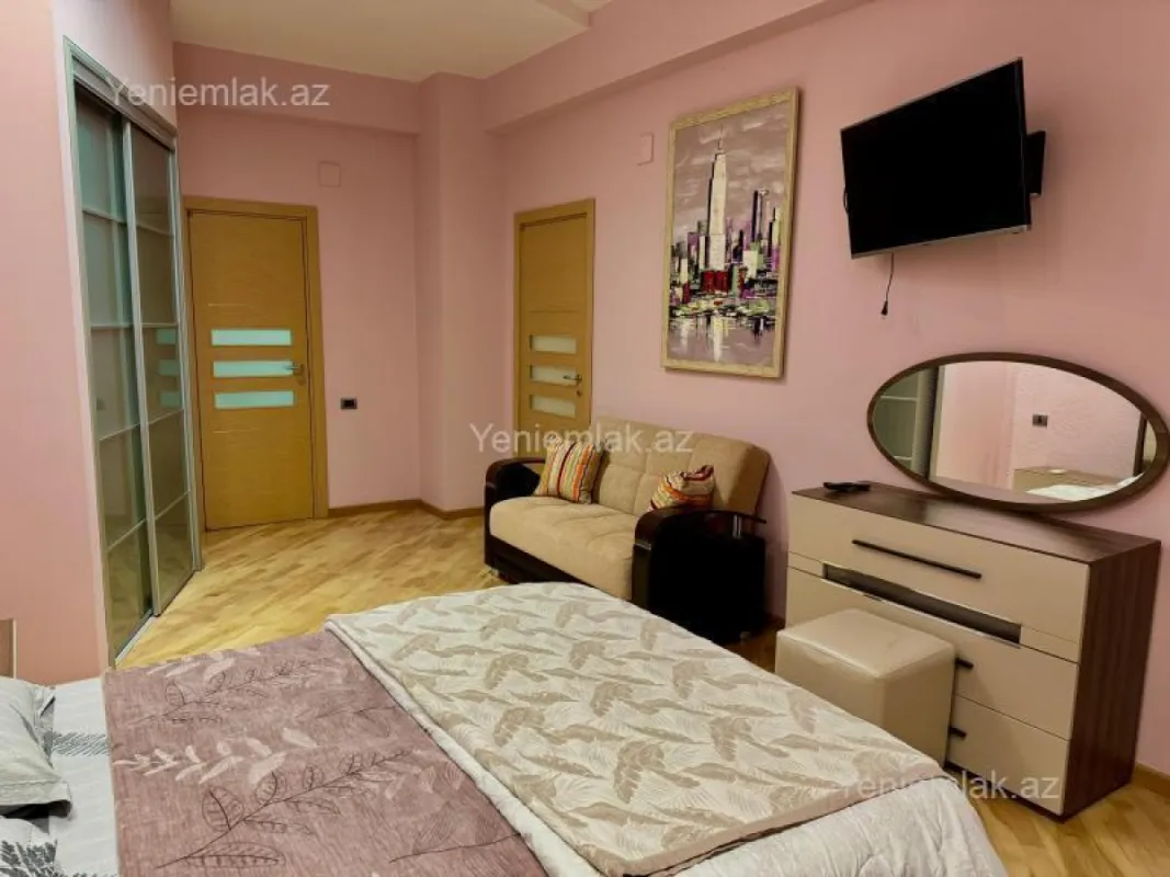 Satılır 3 otaqlı yeni tikili 140 m²