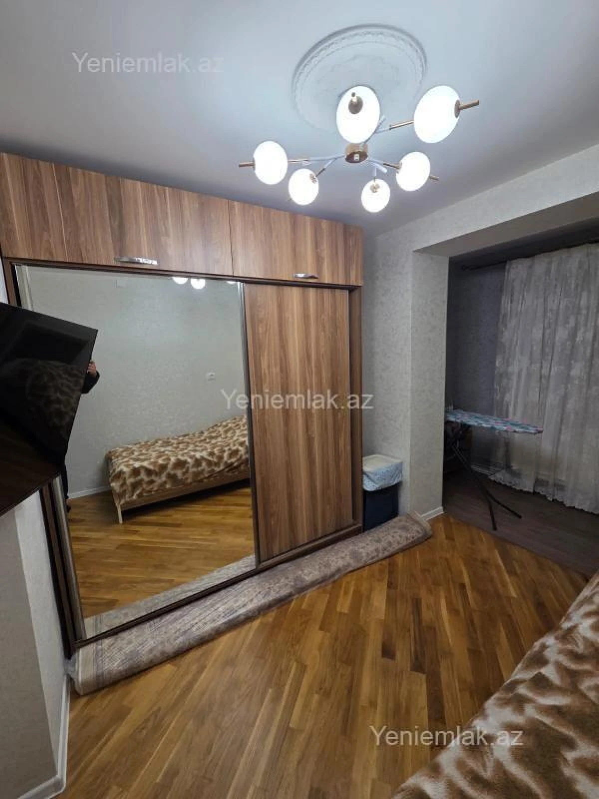 Satılır 3 otaqlı köhnə tikili 70 m²