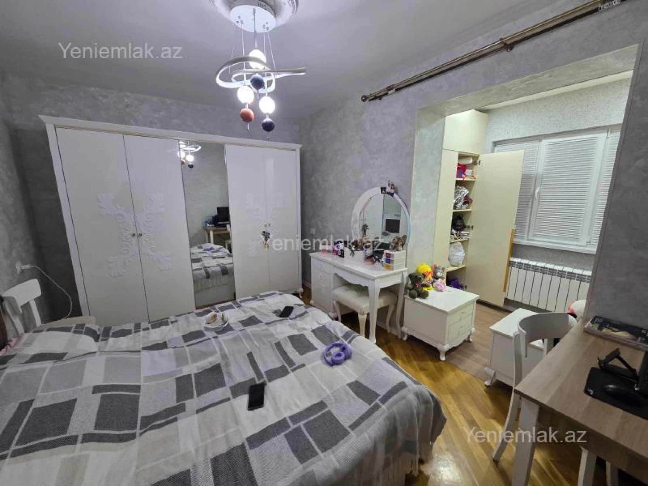 Satılır 3 otaqlı köhnə tikili 70 m²