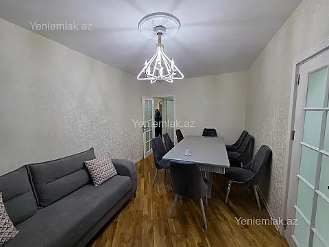 Satılır 3 otaqlı köhnə tikili 70 m²