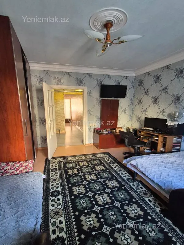 Satılır 3 otaqlı köhnə tikili 60 m²