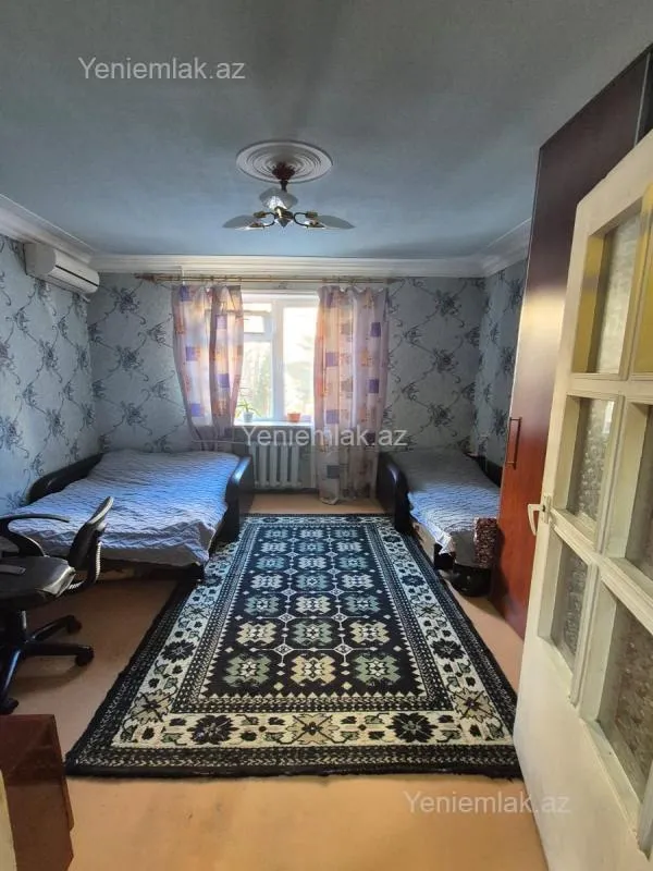 Satılır 3 otaqlı köhnə tikili 60 m²