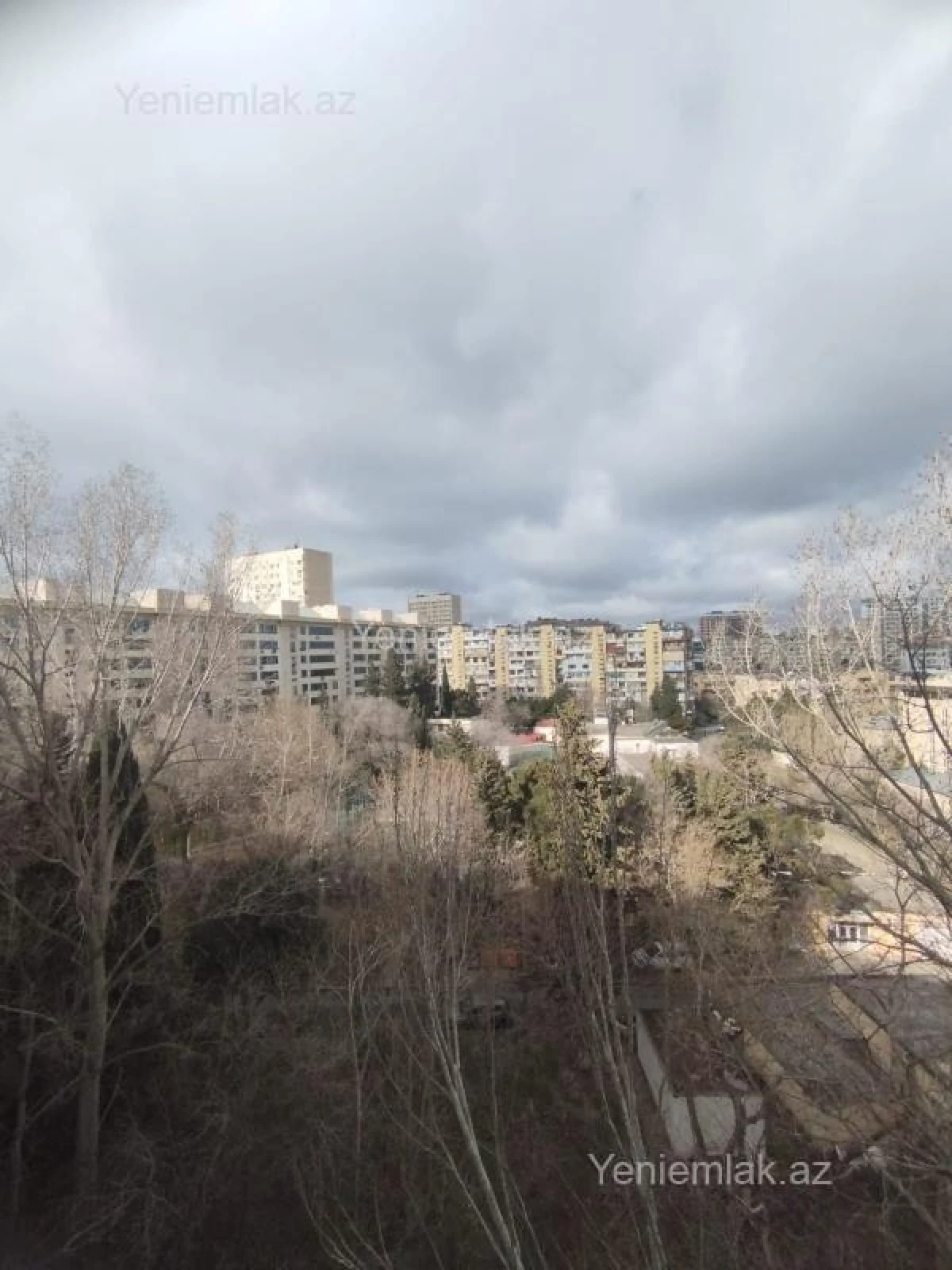 Satılır 5 otaqlı köhnə tikili 110 m²