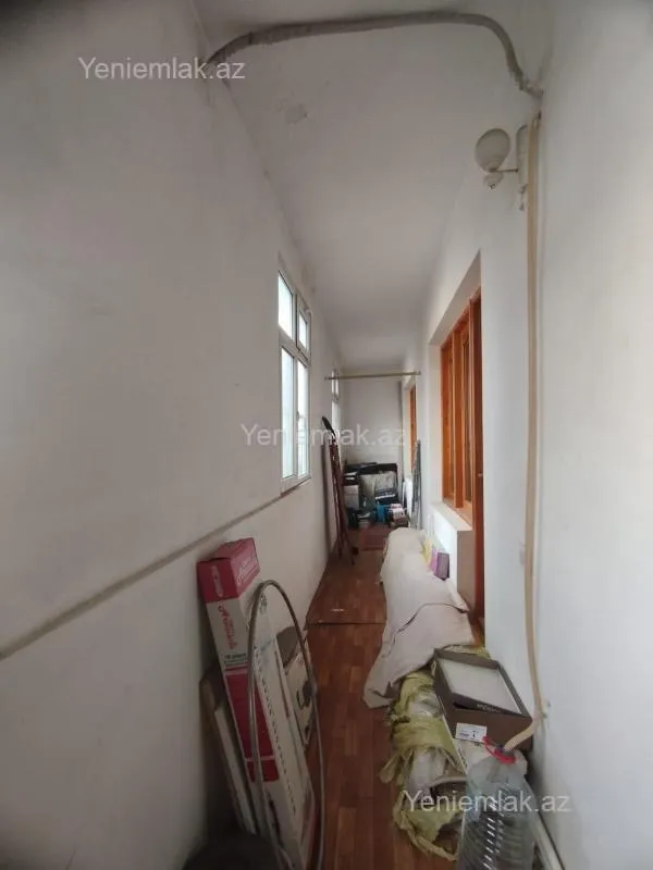 Satılır 5 otaqlı köhnə tikili 110 m²