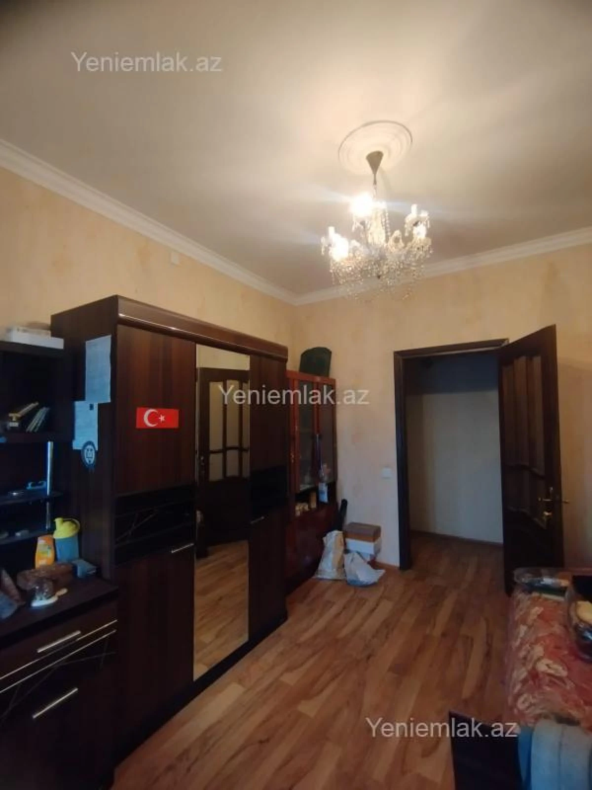 Satılır 5 otaqlı köhnə tikili 110 m²