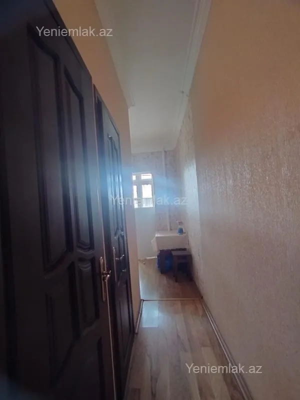 Satılır 5 otaqlı köhnə tikili 110 m²