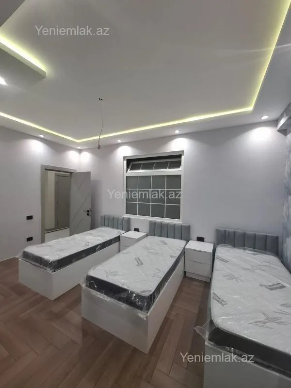 Satılır 4 otaqlı yeni tikili 145 m²