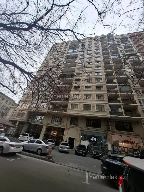 Satılır 4 otaqlı yeni tikili 145 m²