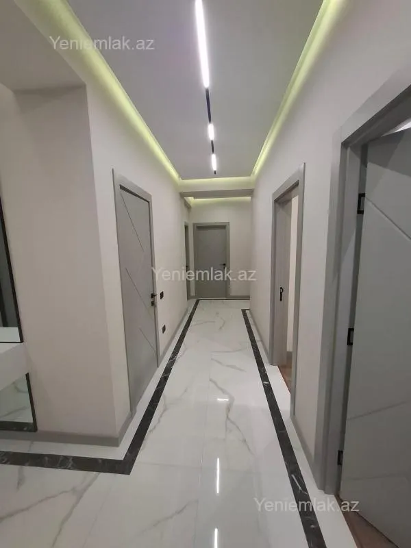 Satılır 4 otaqlı yeni tikili 145 m²
