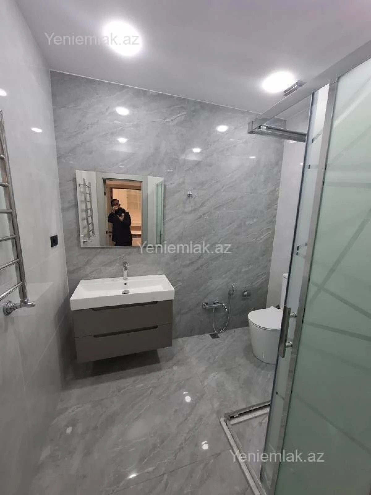Satılır 4 otaqlı yeni tikili 145 m²