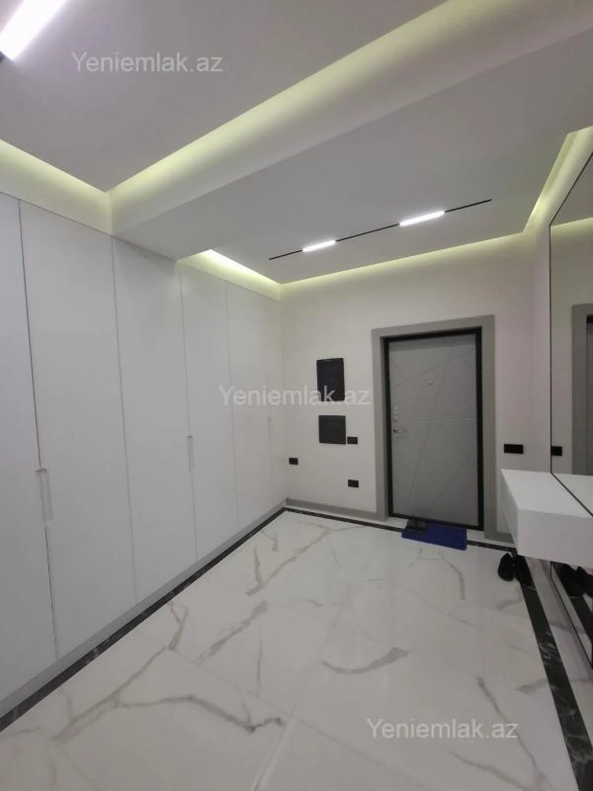 Satılır 4 otaqlı yeni tikili 145 m²
