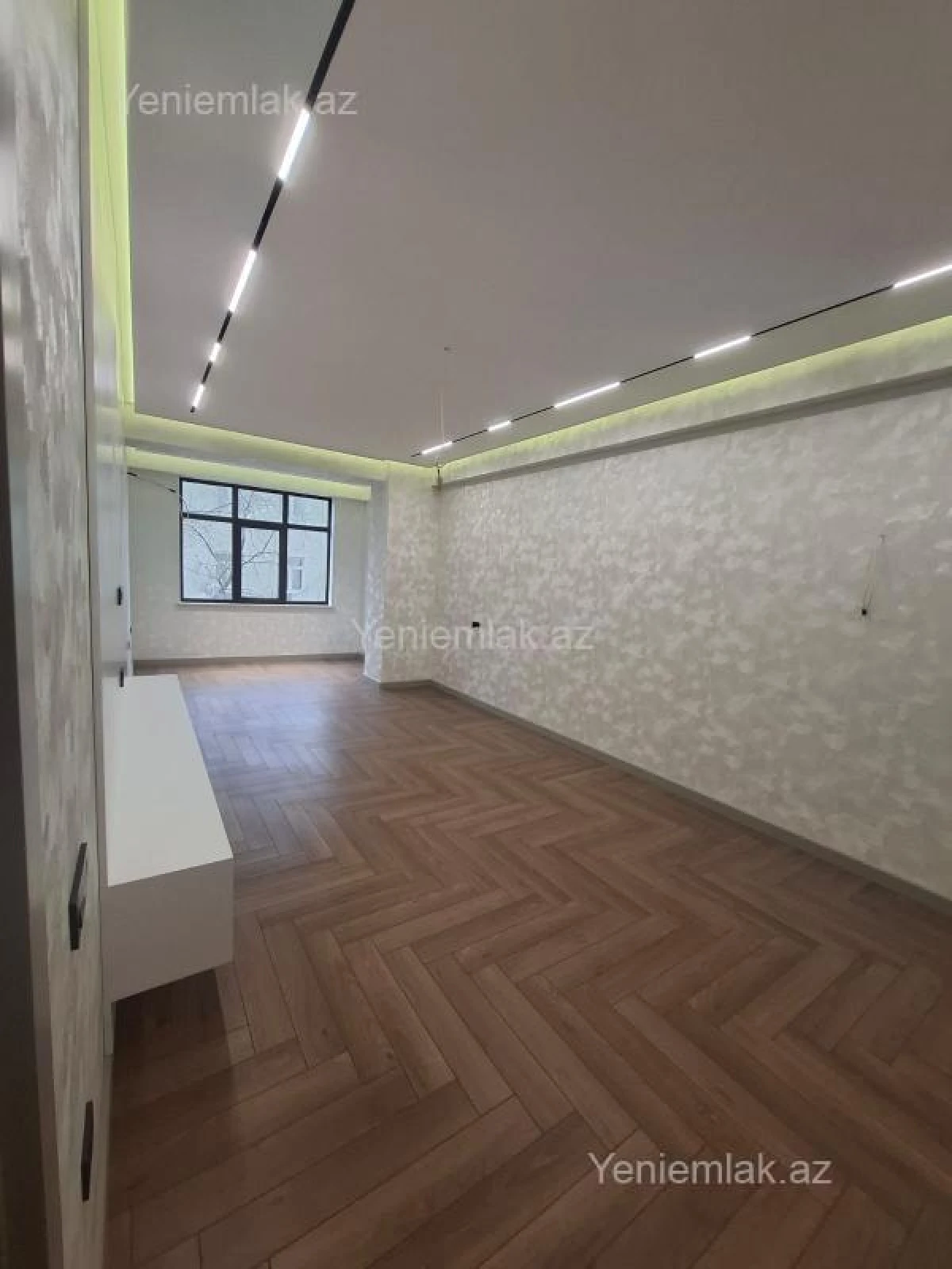 Satılır 4 otaqlı yeni tikili 145 m²