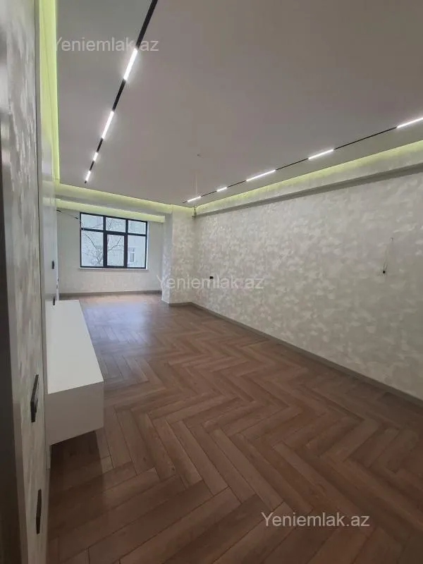 Satılır 4 otaqlı yeni tikili 145 m²