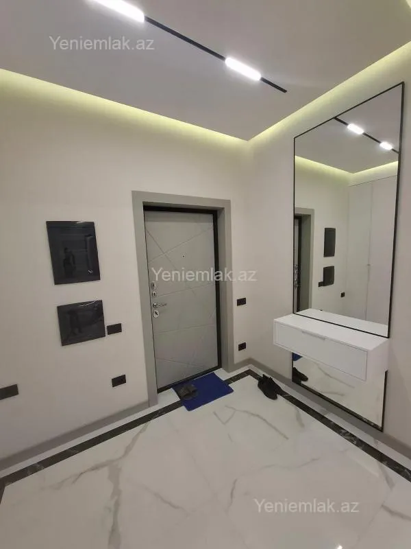 Satılır 4 otaqlı yeni tikili 145 m²