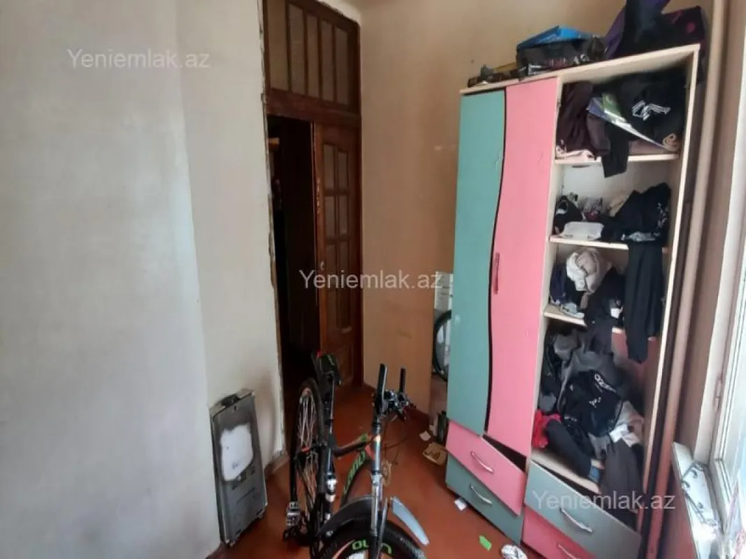 Satılır 3 otaqlı köhnə tikili 65 m²