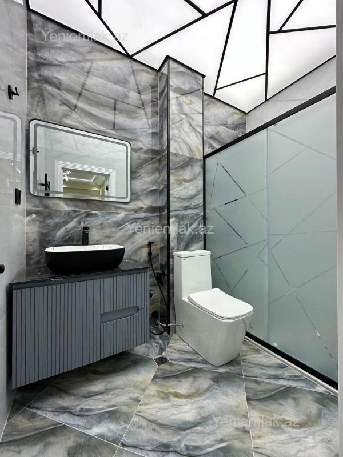 Satılır 3 otaqlı yeni tikili 90 m²