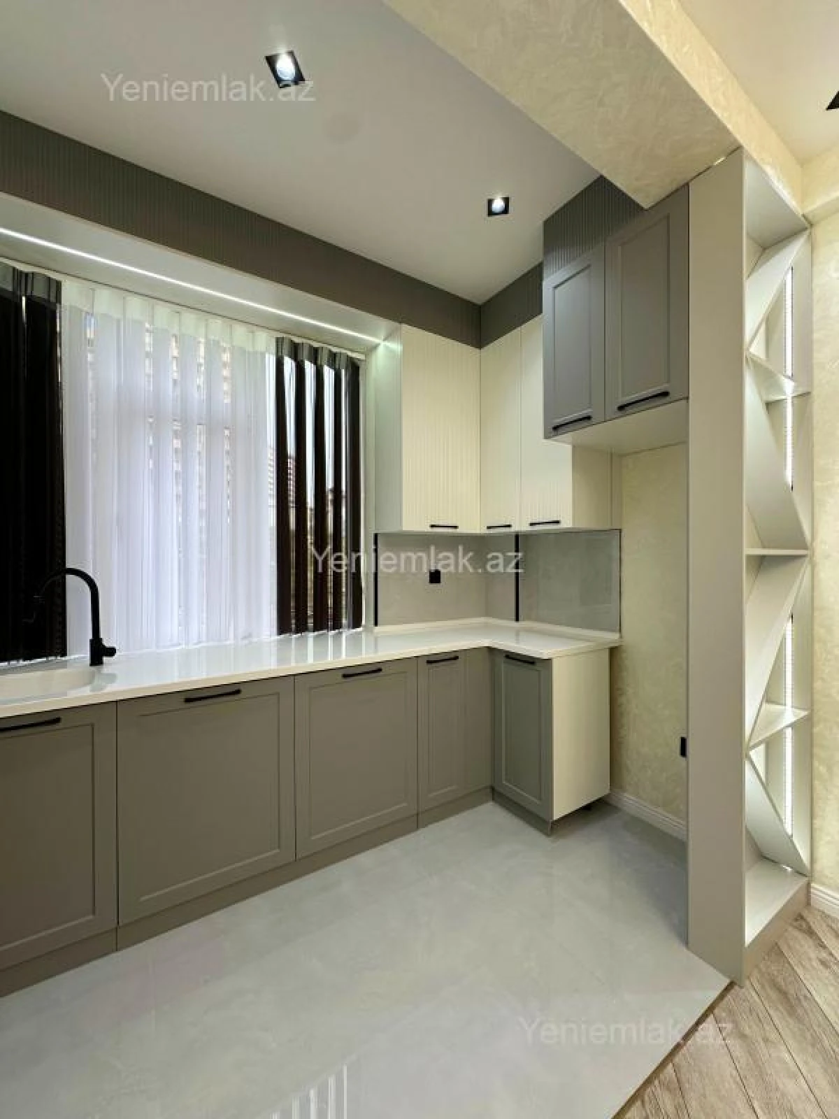 Satılır 3 otaqlı yeni tikili 90 m²