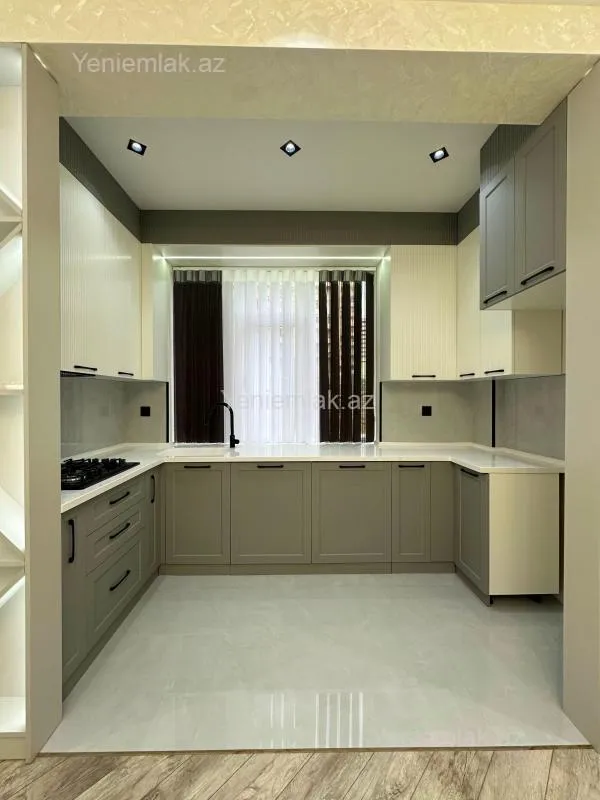 Satılır 3 otaqlı yeni tikili 90 m²