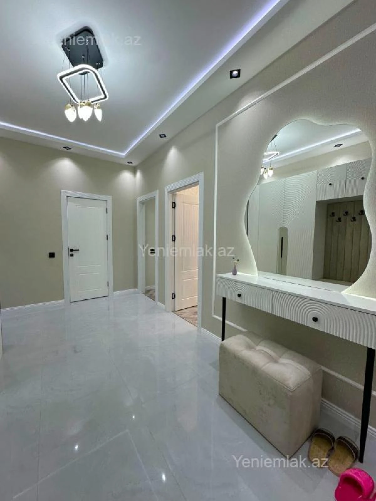 Satılır 3 otaqlı yeni tikili 90 m²