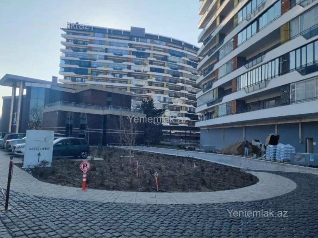 Satılır 3 otaqlı yeni tikili 115 m²