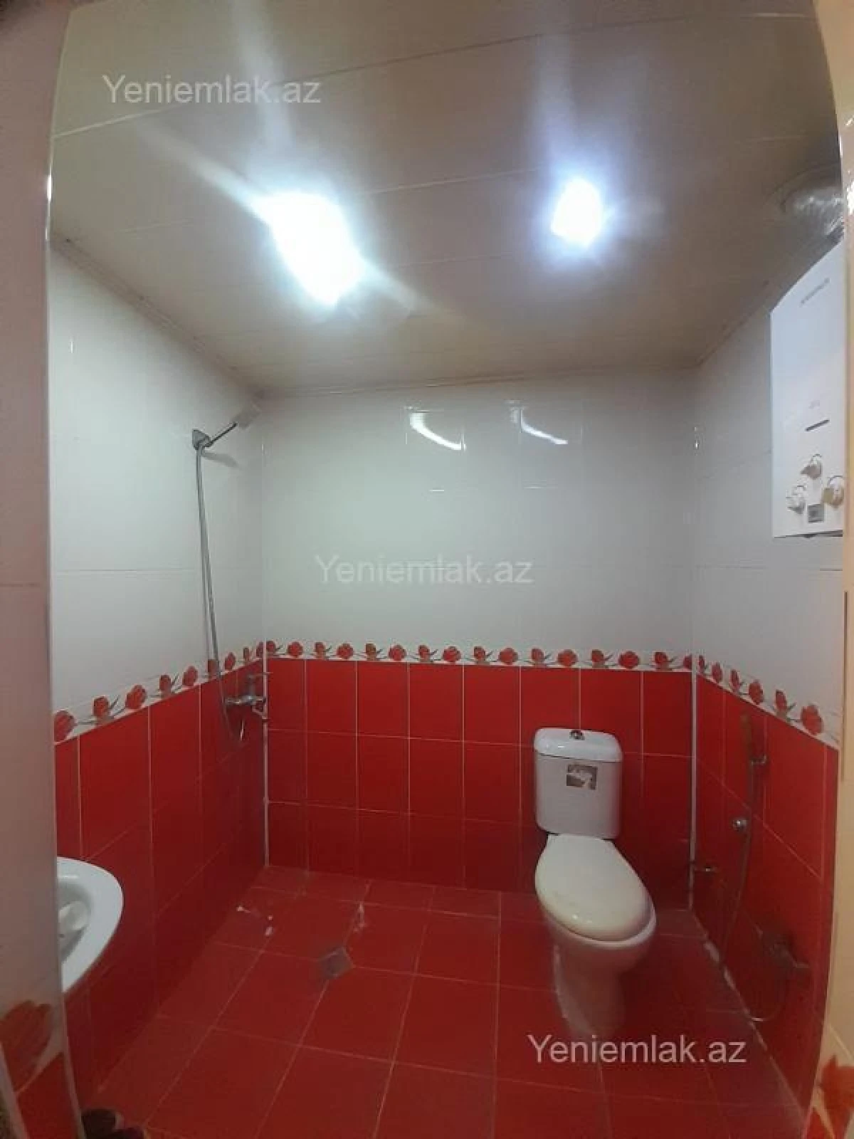 Satılır 1 otaqlı köhnə tikili 38 m²