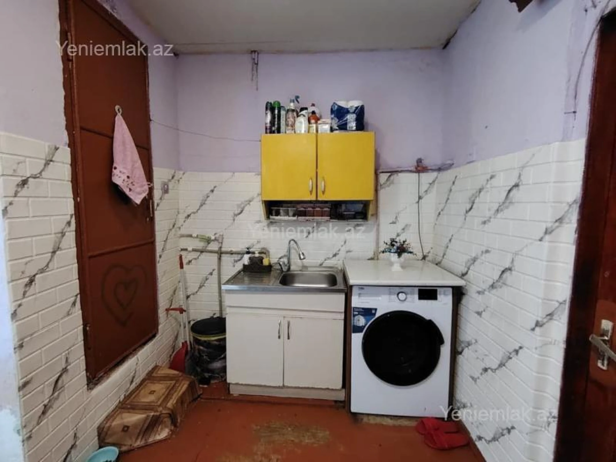 Satılır 1 otaqlı köhnə tikili 38 m²