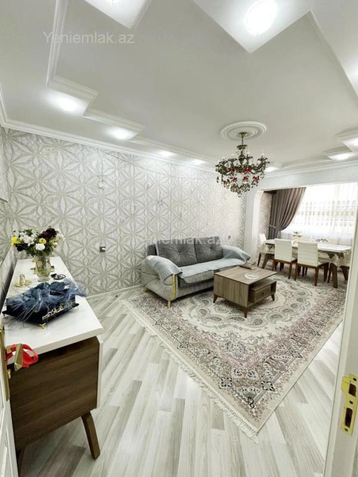 Satılır 3 otaqlı köhnə tikili 80 m²
