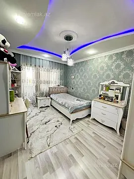 Satılır 3 otaqlı köhnə tikili 80 m²