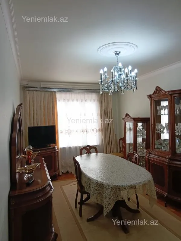 Satılır 3 otaqlı köhnə tikili 80 m²