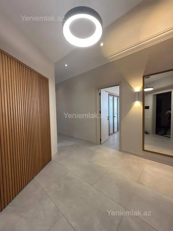 Satılır 3 otaqlı yeni tikili 134 m²