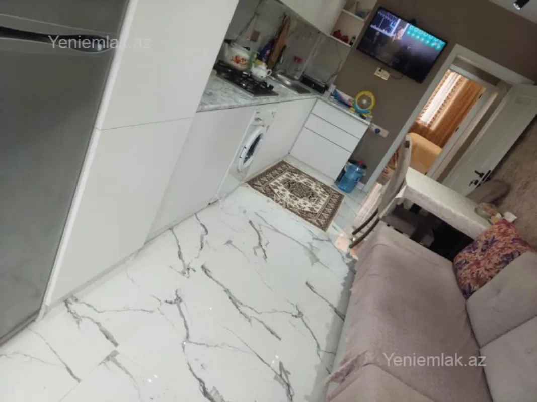 Satılır 2 otaqlı köhnə tikili 60 m²