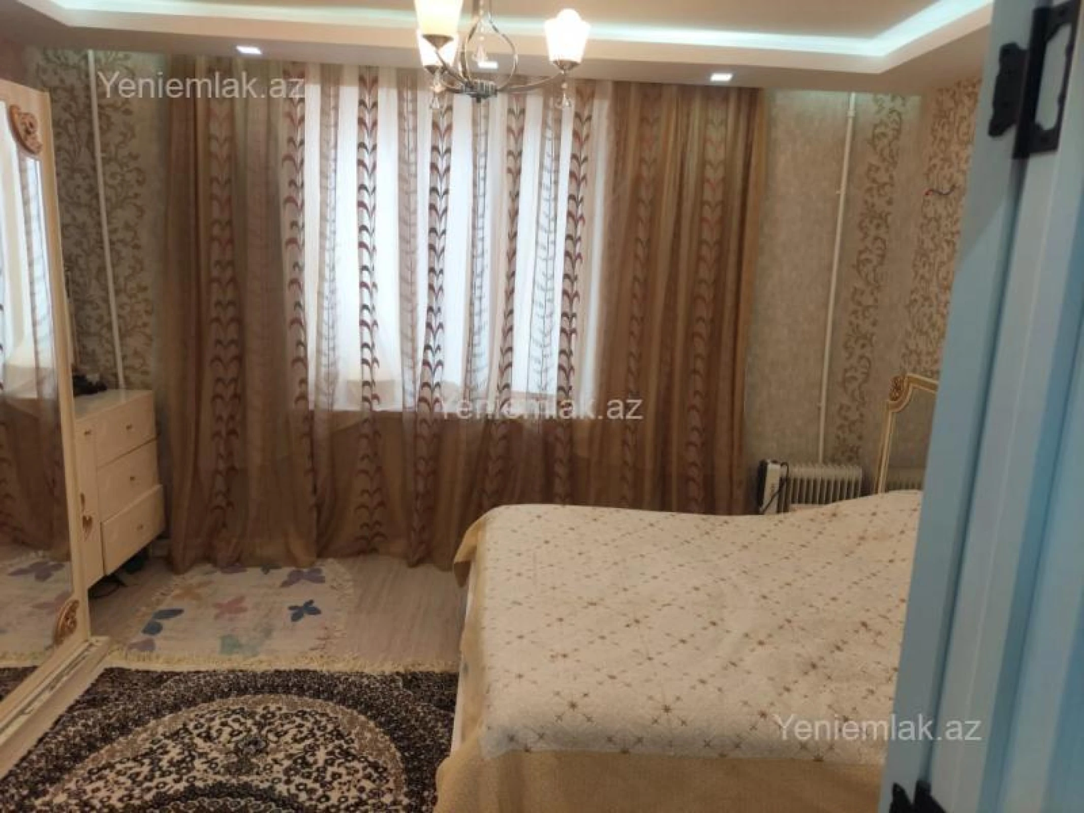 Satılır 2 otaqlı köhnə tikili 60 m²
