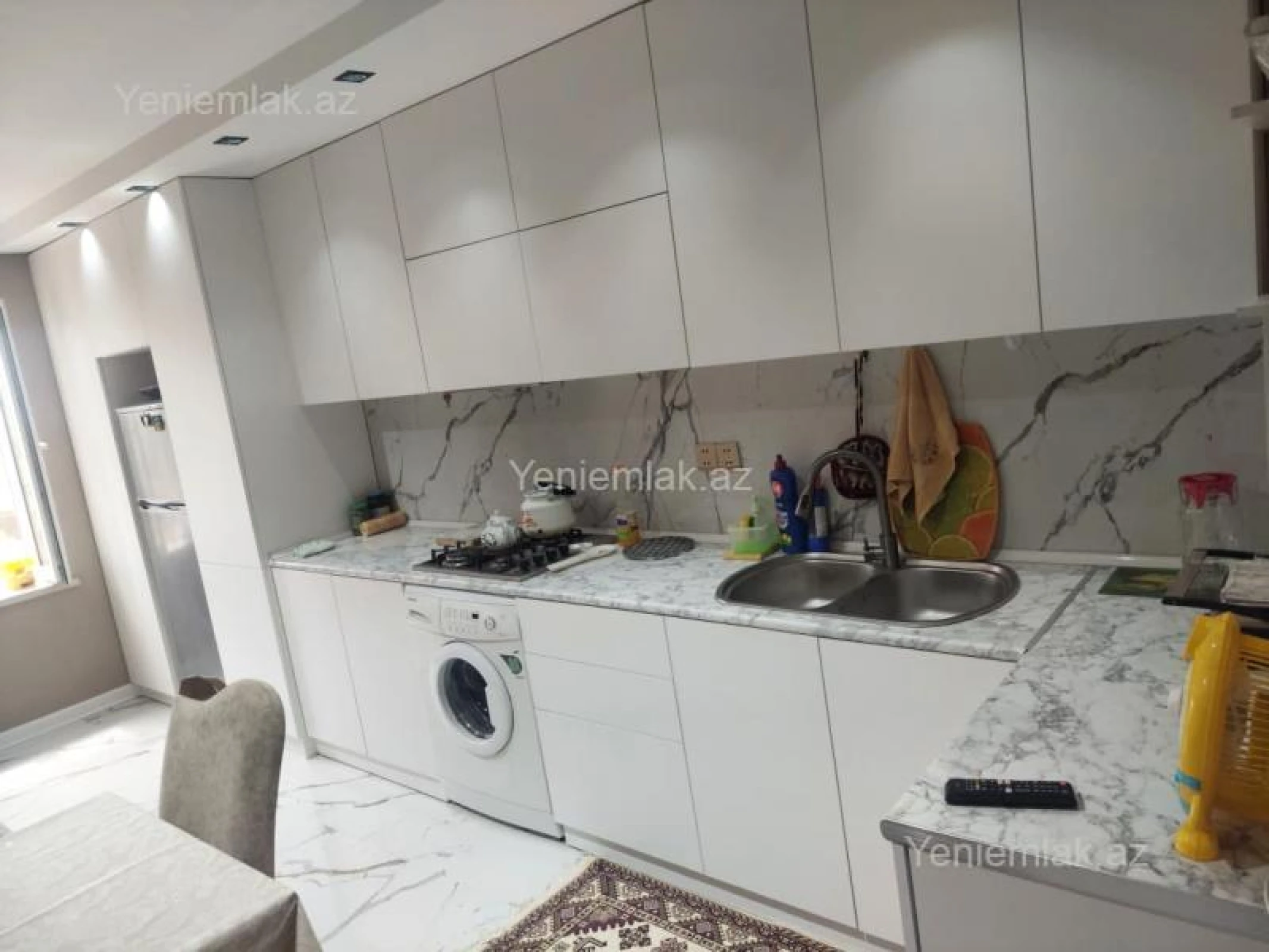 Satılır 2 otaqlı köhnə tikili 60 m²