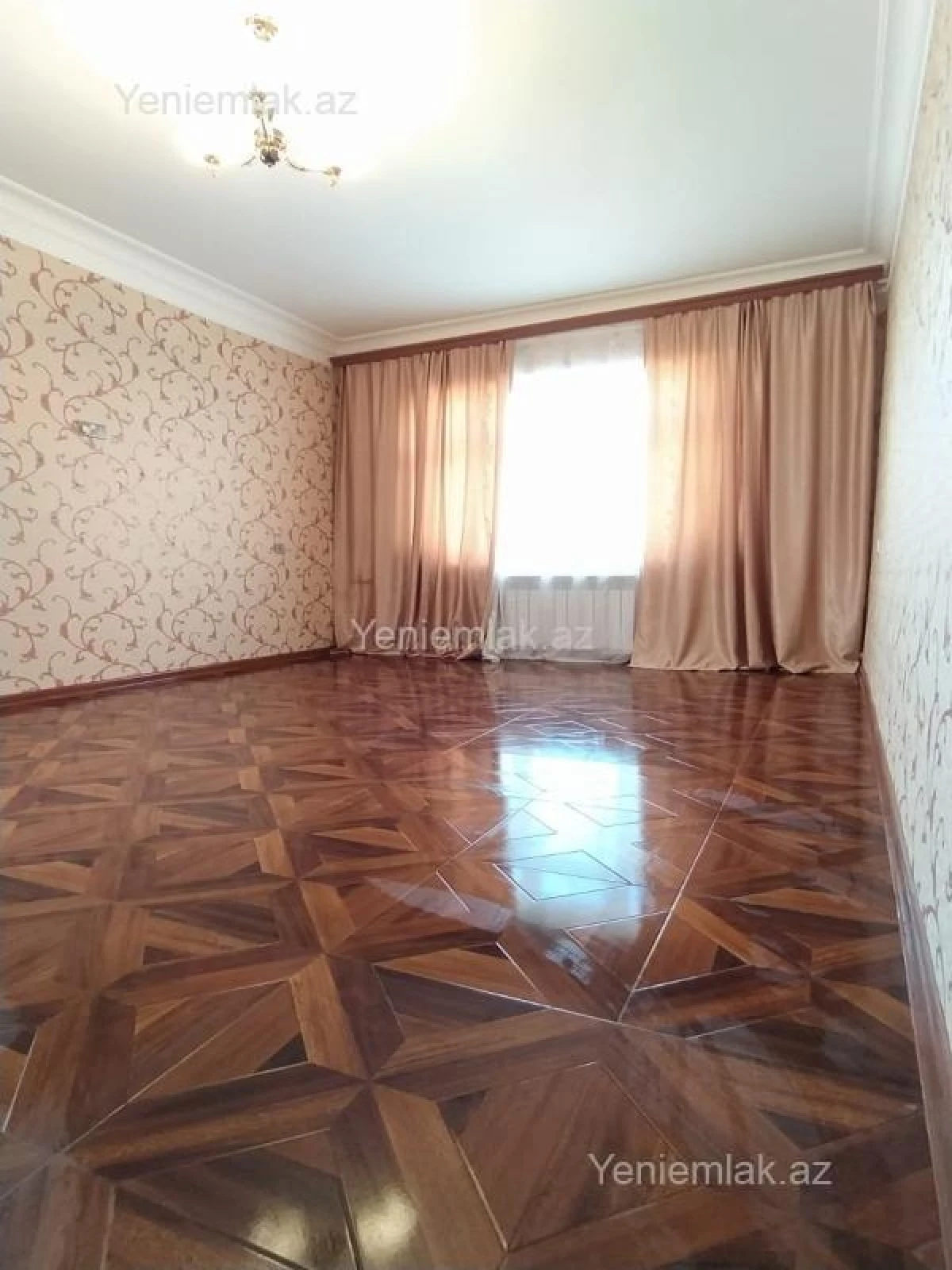 Satılır 2 otaqlı köhnə tikili 63 m²