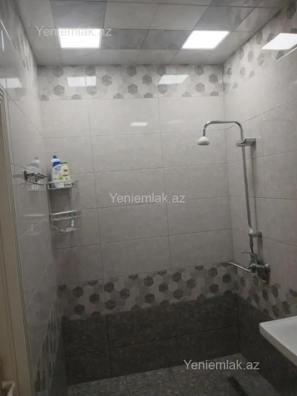 Satılır 3 otaqlı yeni tikili 70 m²