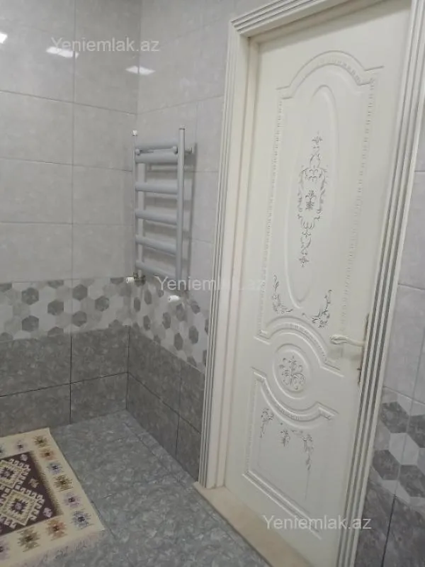 Satılır 3 otaqlı yeni tikili 70 m²