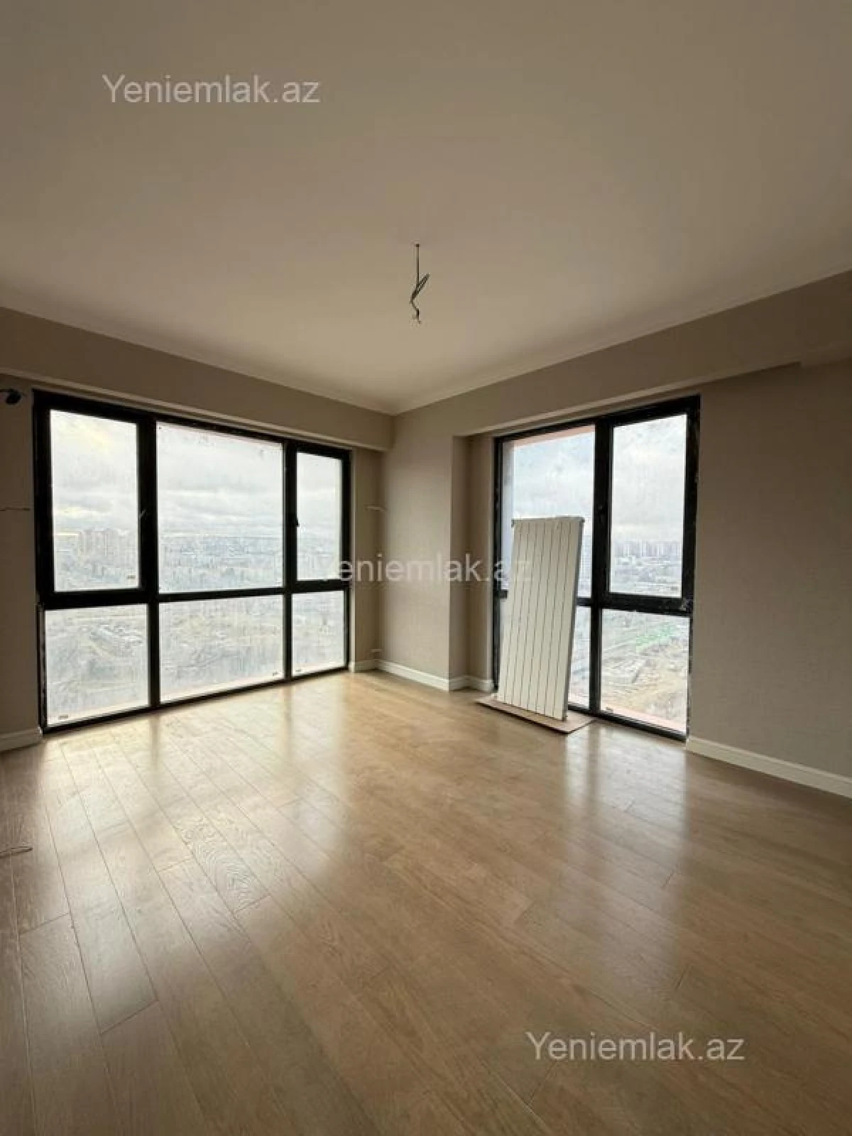 Satılır 3 otaqlı yeni tikili 84.3 m²