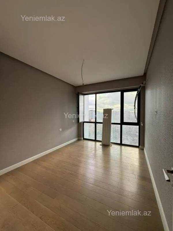 Satılır 3 otaqlı yeni tikili 84.3 m²