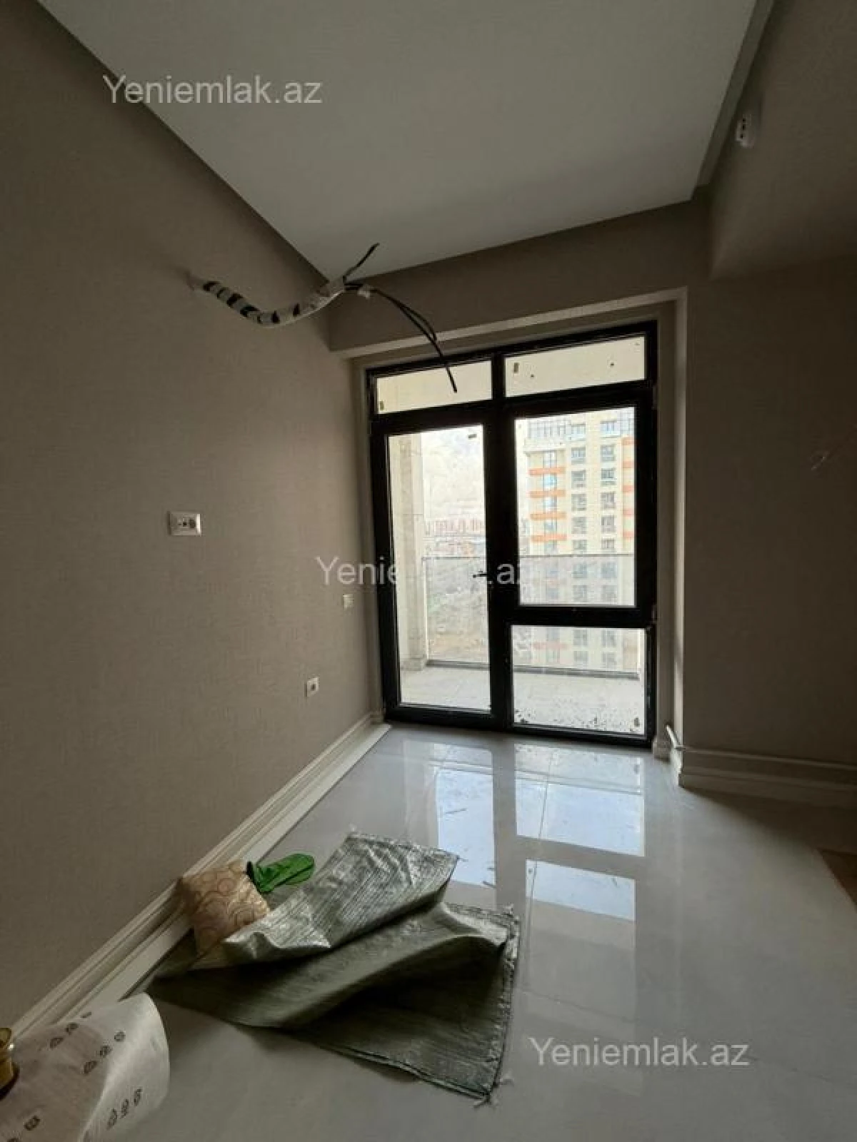 Satılır 3 otaqlı yeni tikili 84.3 m²