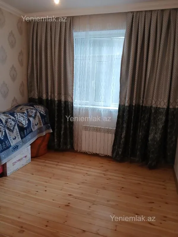 Satılır 4 otaqlı həyət evi 150 m²