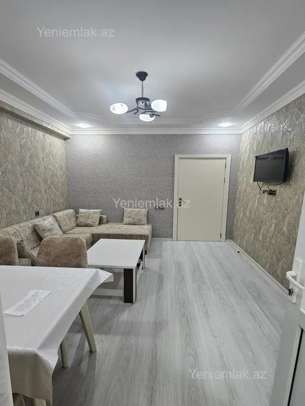 Satılır 3 otaqlı yeni tikili 60 m²