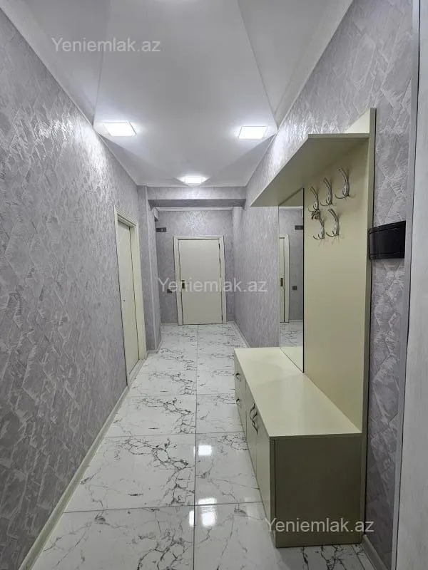 Satılır 3 otaqlı yeni tikili 60 m²